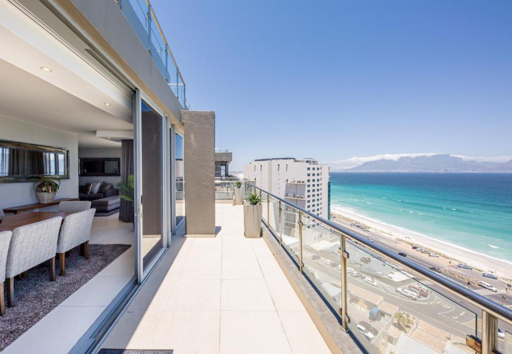 Four Bedroom Penthouse with Jacuzzi