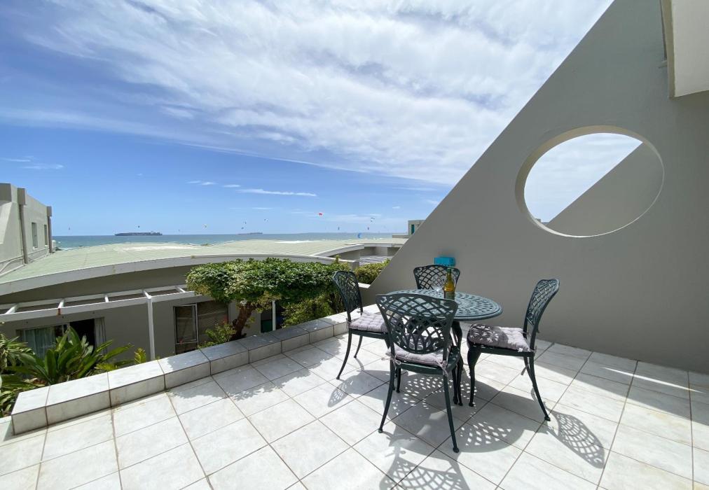 Dolphin Beach CG12