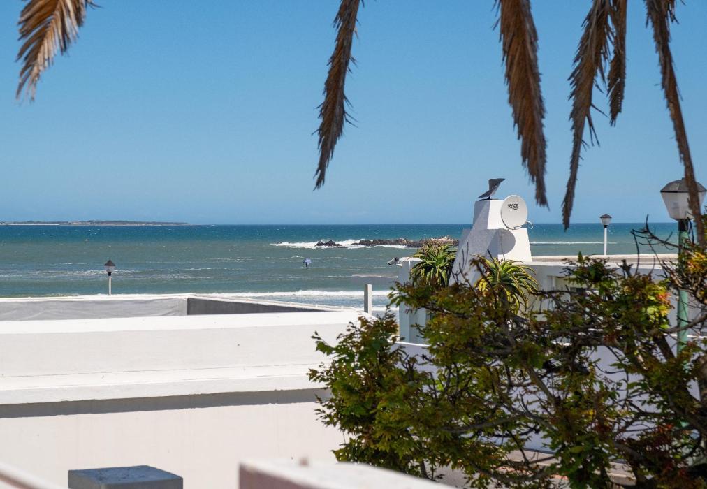 Cape Coastal Cove