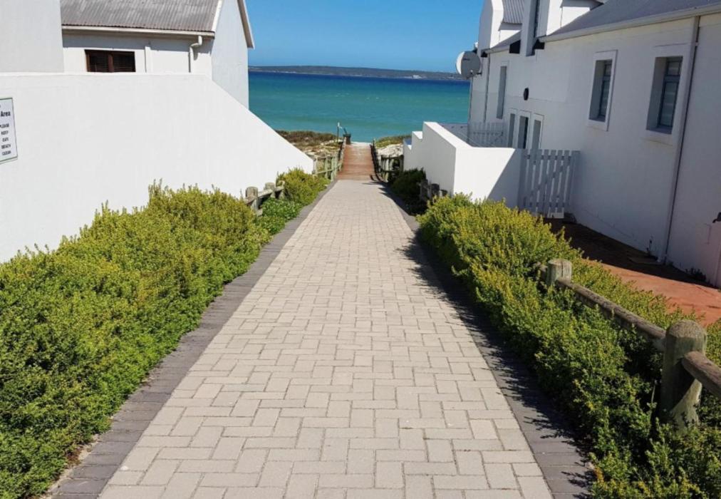 99 Steps Langebaan