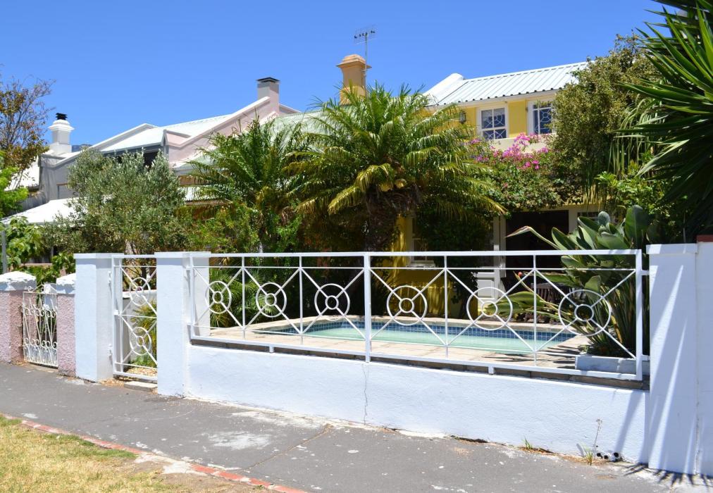 4 Bayview Terrace