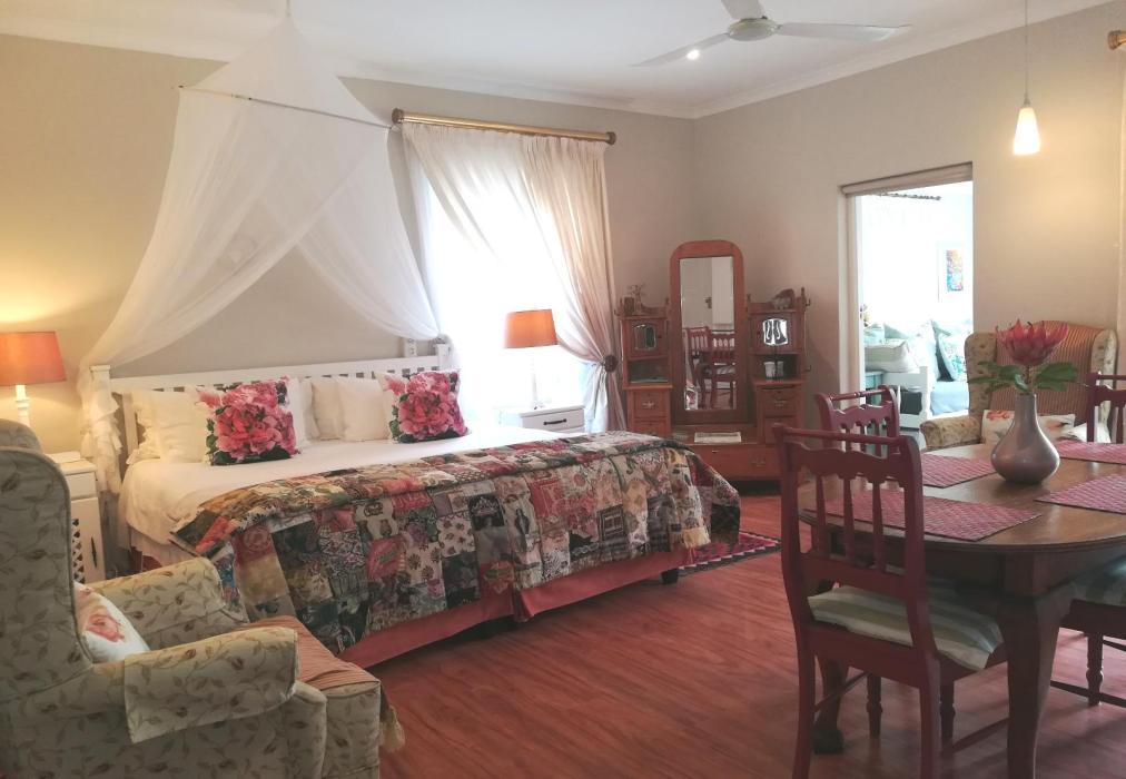 Eastbury - Rose Room