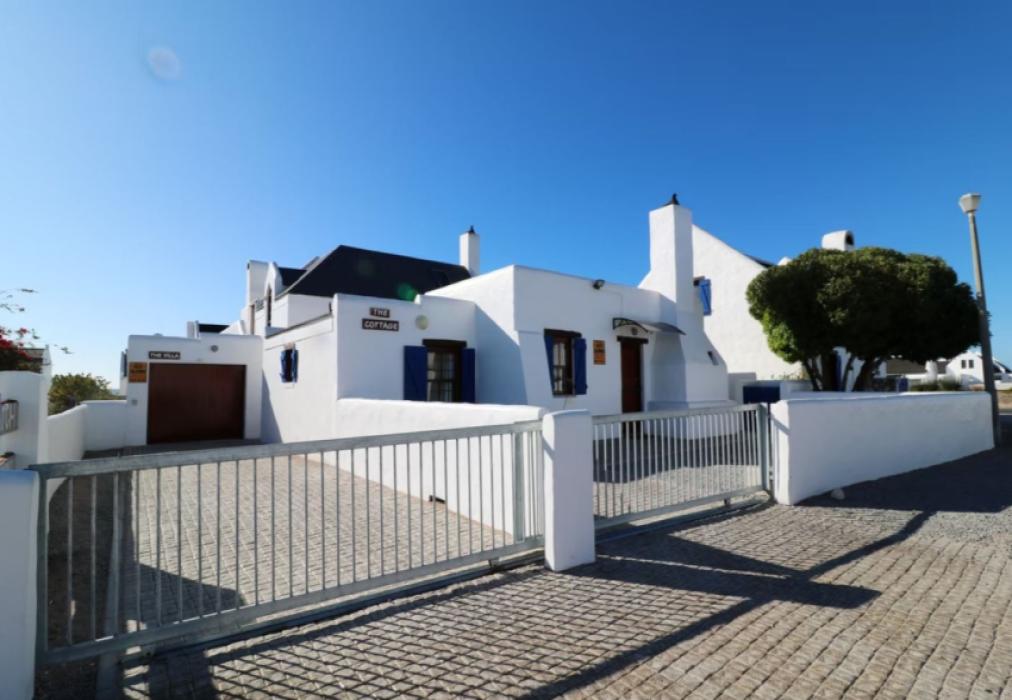 Baywatch Villa