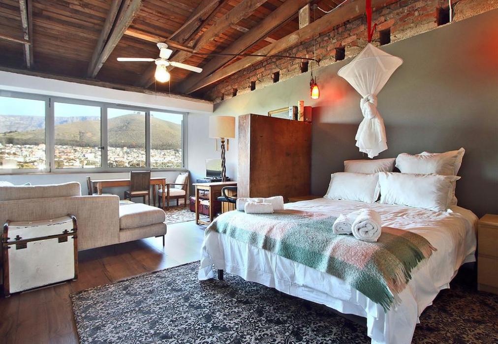 Sandringham 5 Studio Apartment