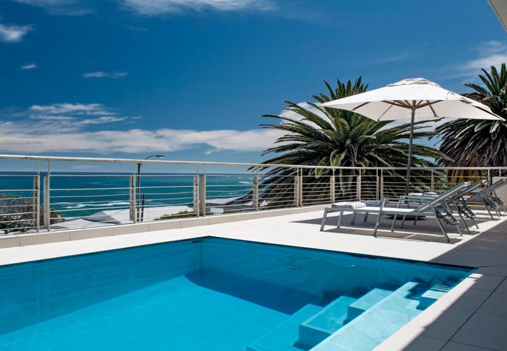Blue Views - Terrace