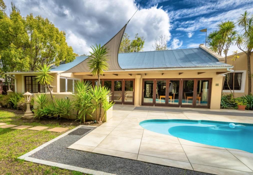 Botanica Guest House