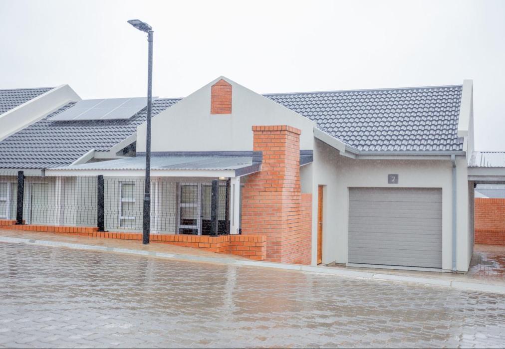 1 on York Group House 2