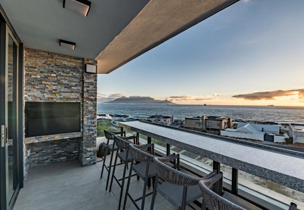 401 Azul Terraces