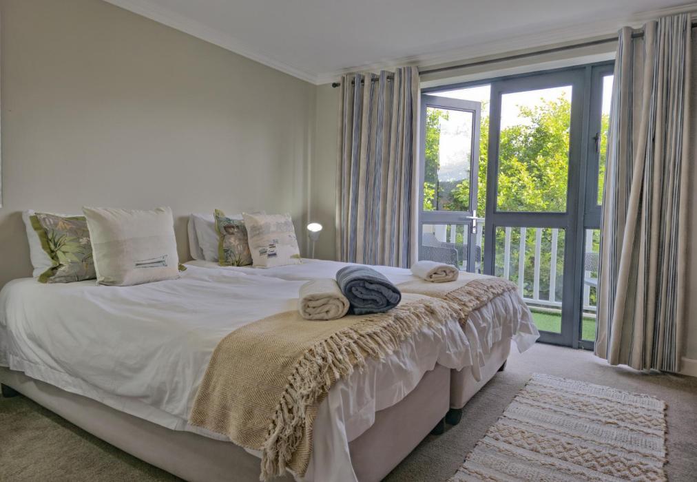13 Lagoon Terrace